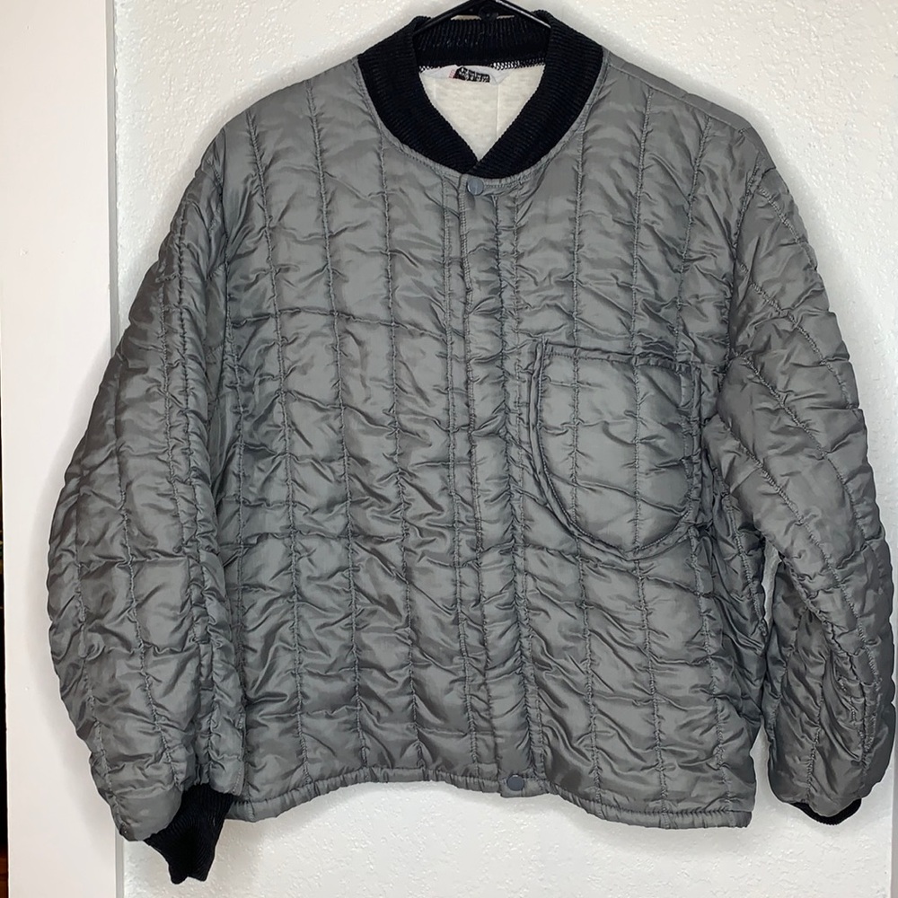Vintage Penneys gray zip up puffer bomber jacket